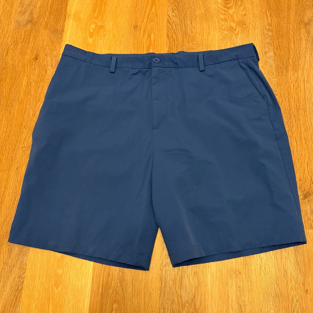 Vineyard Vines On The Go Classic Navy Flat-Front Shorts Size 42 Golf Spring